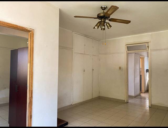 0.5 BEDROOM FLAT FOR SALE IN GLENWOOD